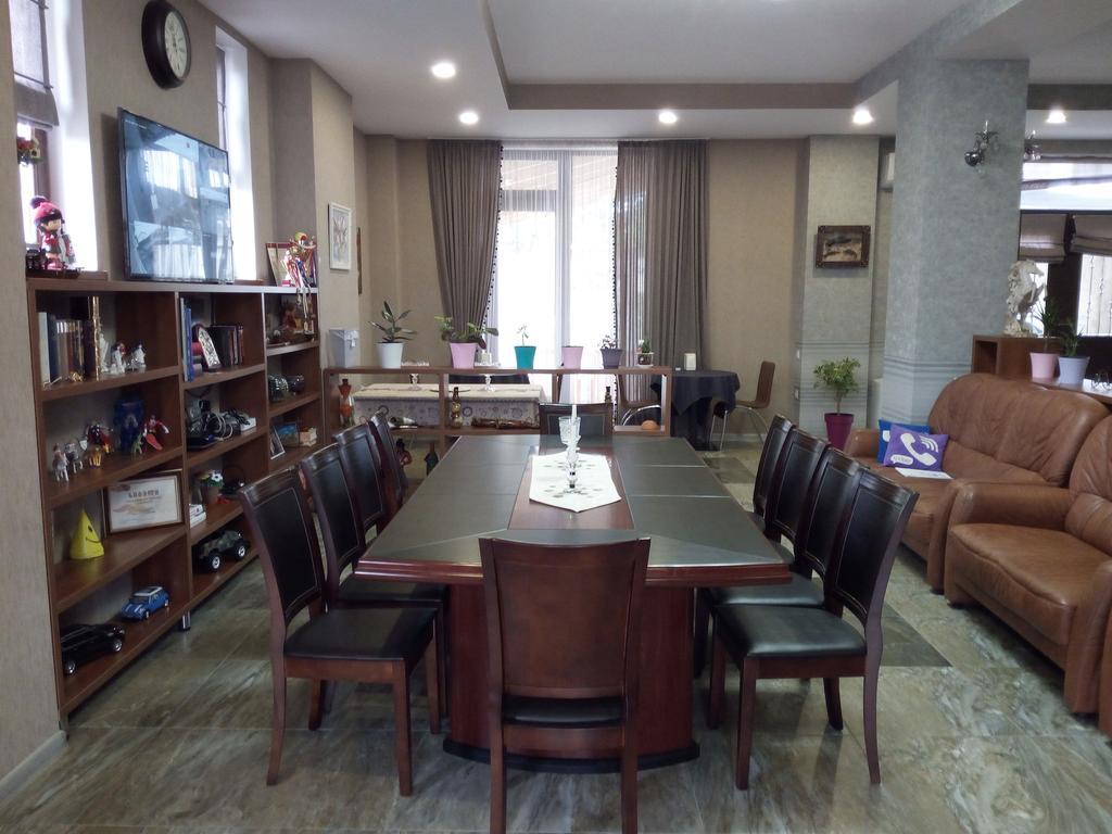 Hotel Salmer Tbilisi Eksteriør bilde