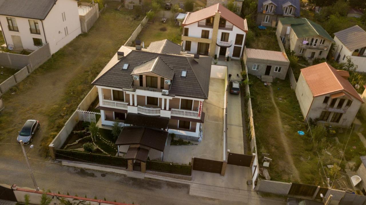 Hotel Salmer Tbilisi Eksteriør bilde